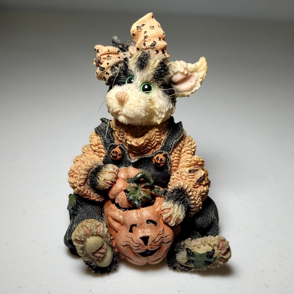 Boyd's Bears Purrstone Collection Halloween Cat Figurine "Spooky Treats" - Picture 1 of 9